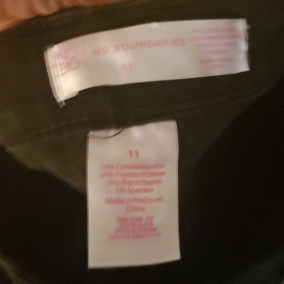 no boundaries jeans - Picture 2 of 4